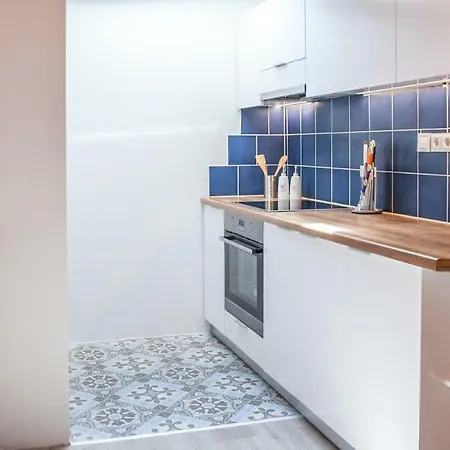 Secret Loft, 2min Walk From The Beach. High Tech! *